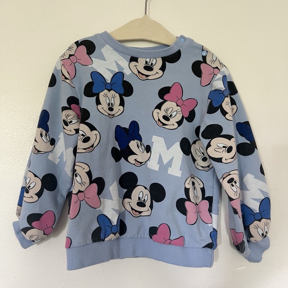 Disney Minnie sweatshirt